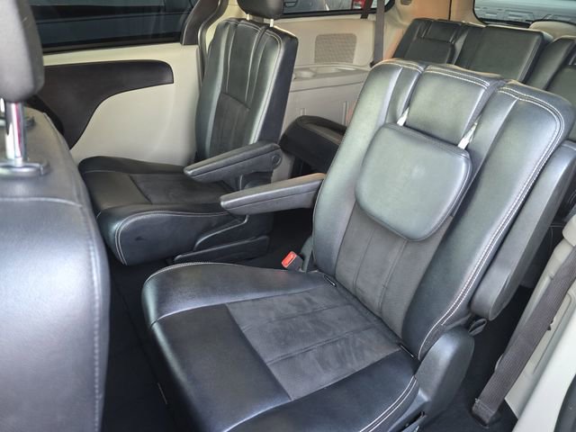 Used 2020 Dodge Grand Caravan SXT FWD image 11