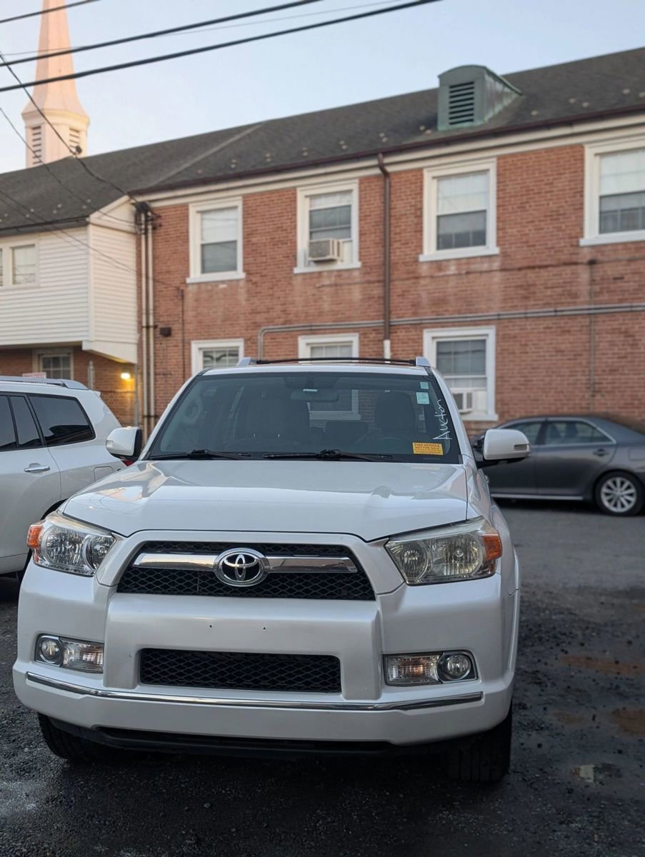 Used 2011 Toyota 4Runner SR5 image 5