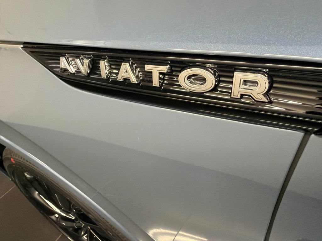 New 2026 Lincoln Aviator Reserve AWD/4WD image 41