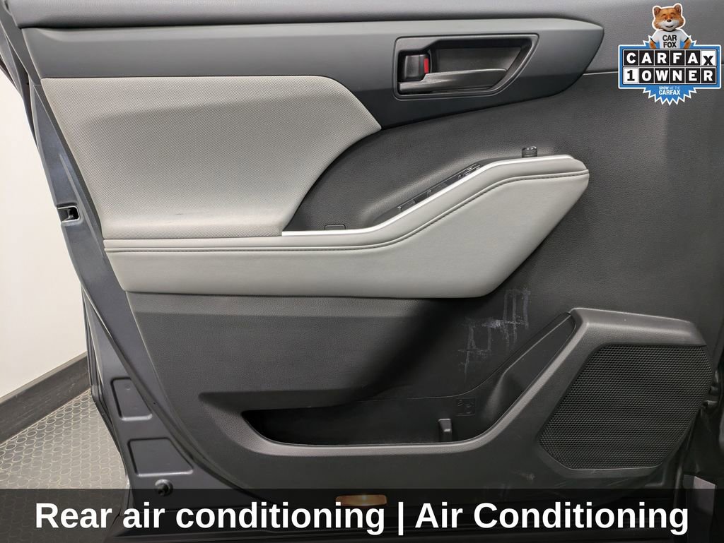 Used 2023 Toyota Highlander LE image 10