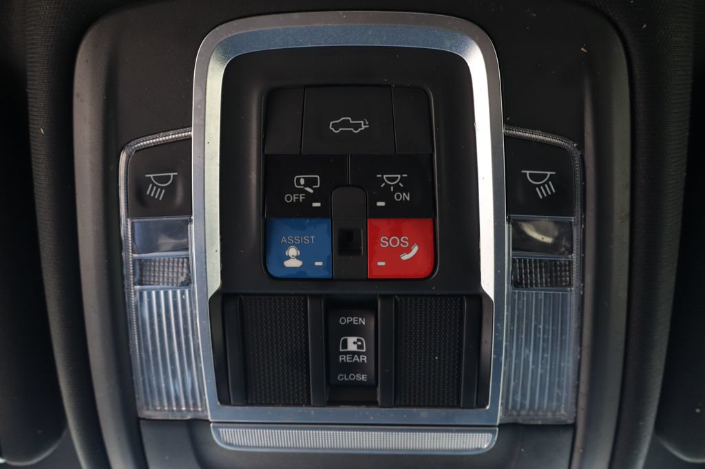 Used 2021 RAM 3500 Laramie AWD/4WD image 26