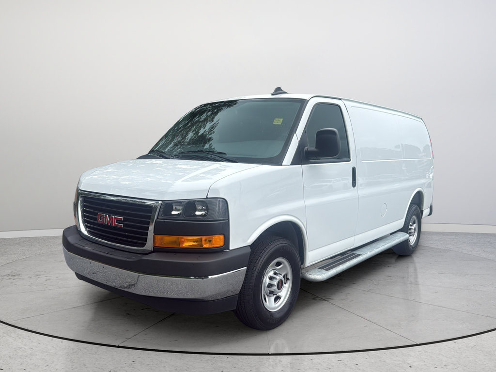 Certified 2025 GMC Savana 2500 w/ Driver Convenience Package RWD image 5