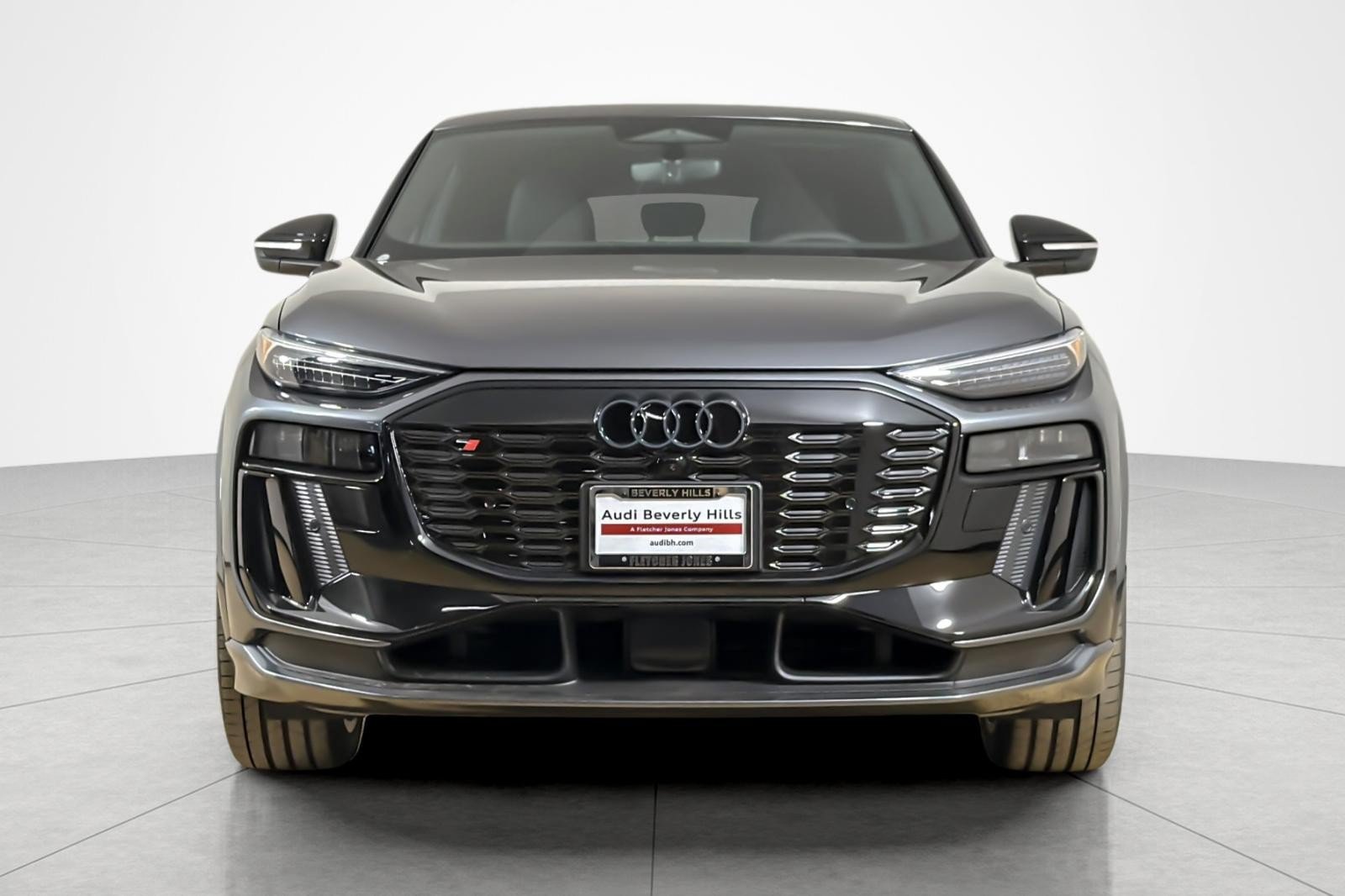 New 2027 Audi SQ6 e-tron Premium Plus AWD/4WD image 8