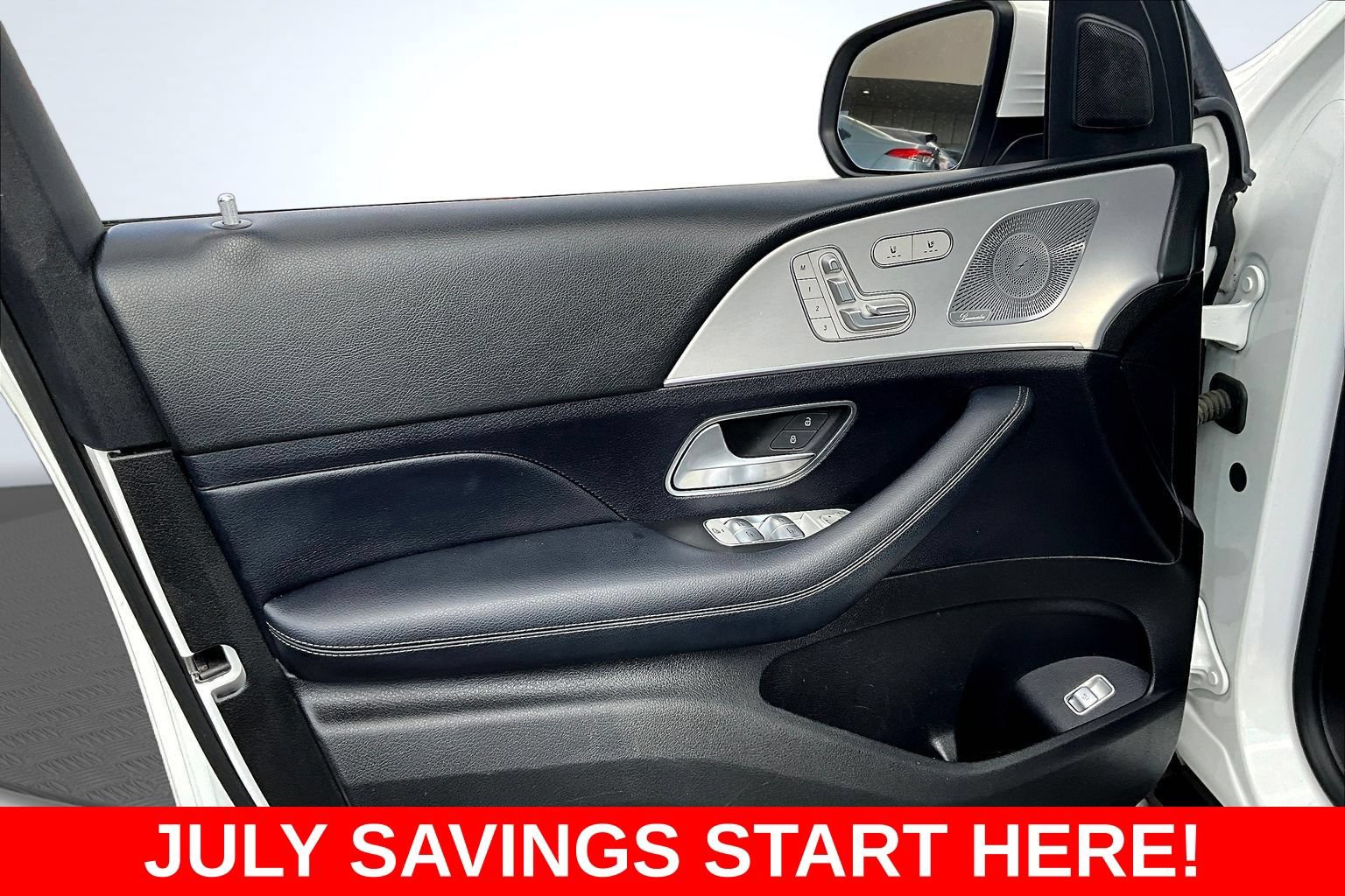Used 2020 Mercedes-Benz GLE 350 4MATIC w/ Premium Package image 24