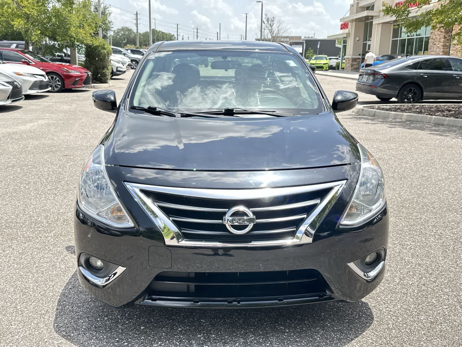 Used 2017 Nissan Versa FWD image 9