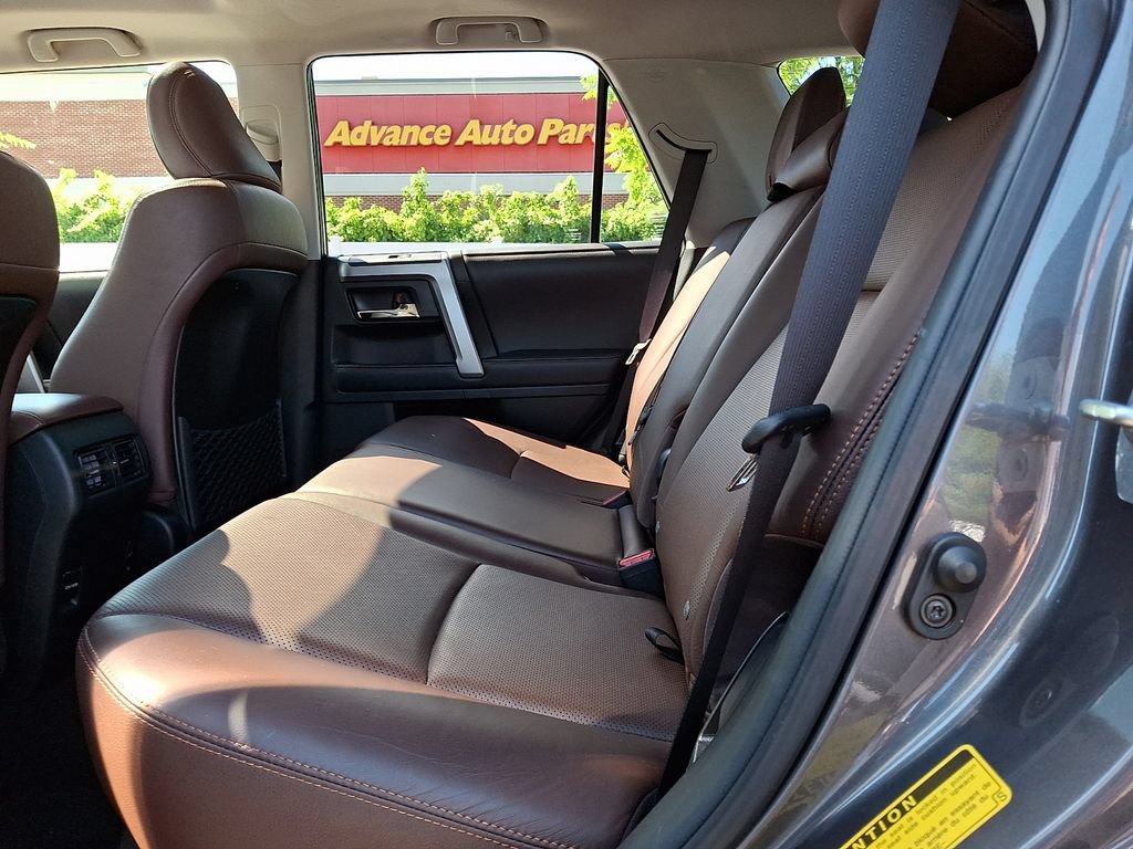 Used 2018 Toyota 4Runner Limited AWD/4WD image 10