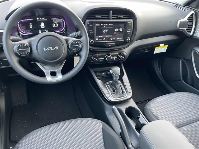 New 2025 Kia Soul LX image 2
