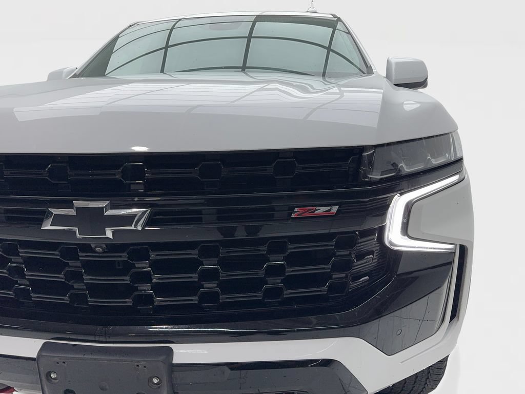 Used 2023 Chevrolet Tahoe Z71 w/ Luxury Package AWD/4WD image 5