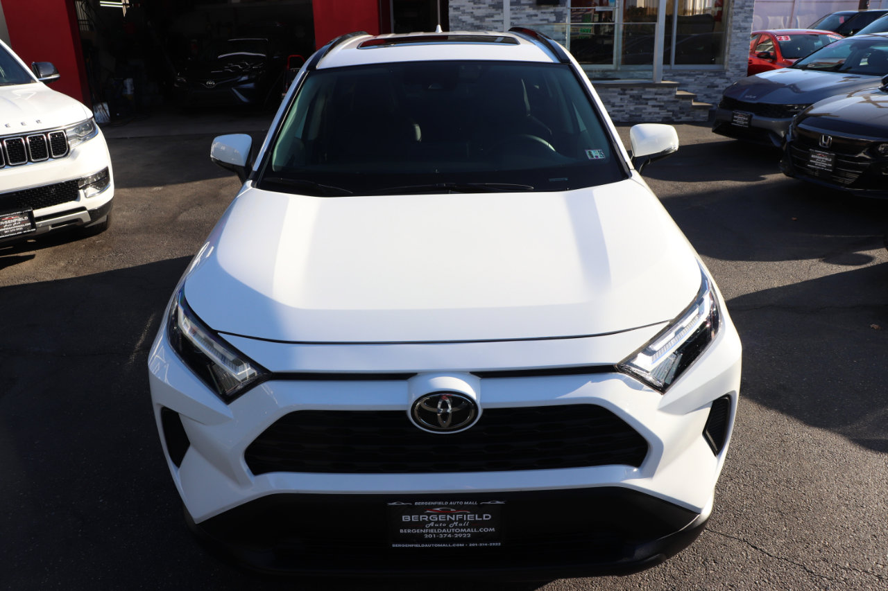 Used 2025 Toyota RAV4 XLE image 9