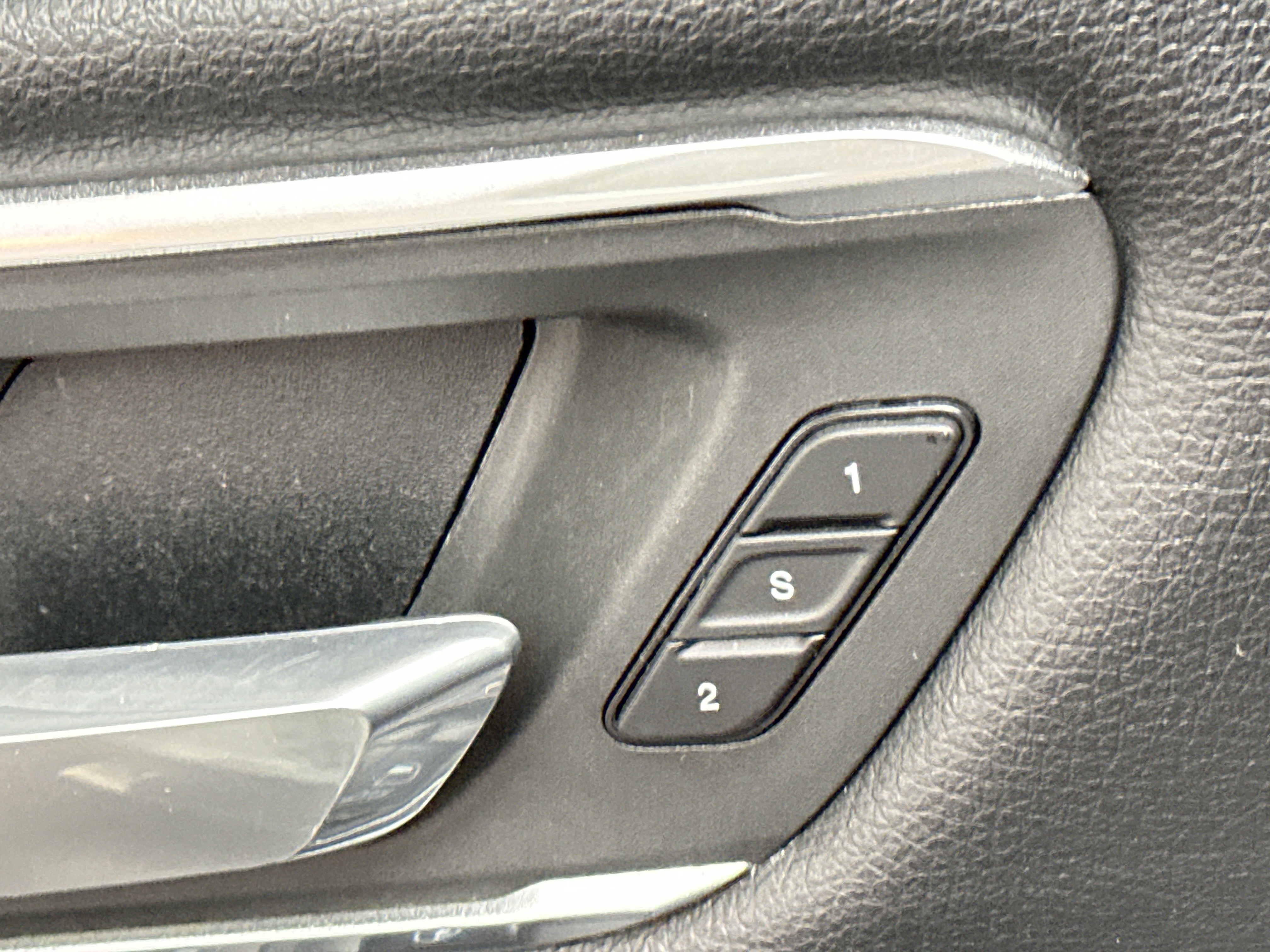 Used 2020 RAM 1500 Laramie AWD/4WD image 37