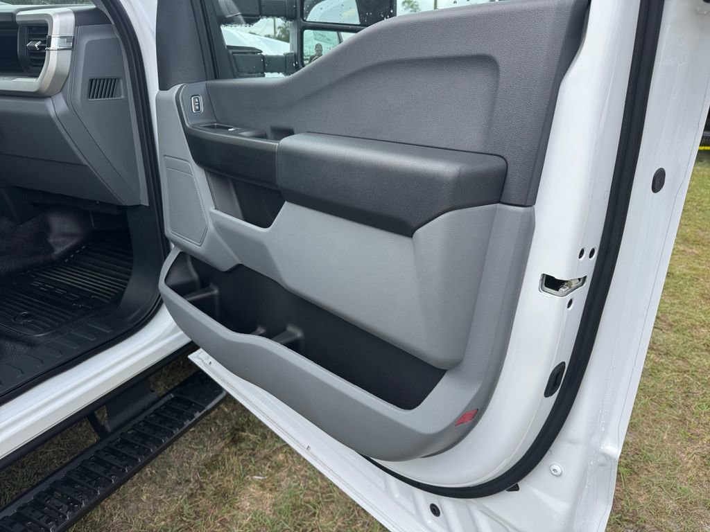 New 2026 Ford F250 XL image 19