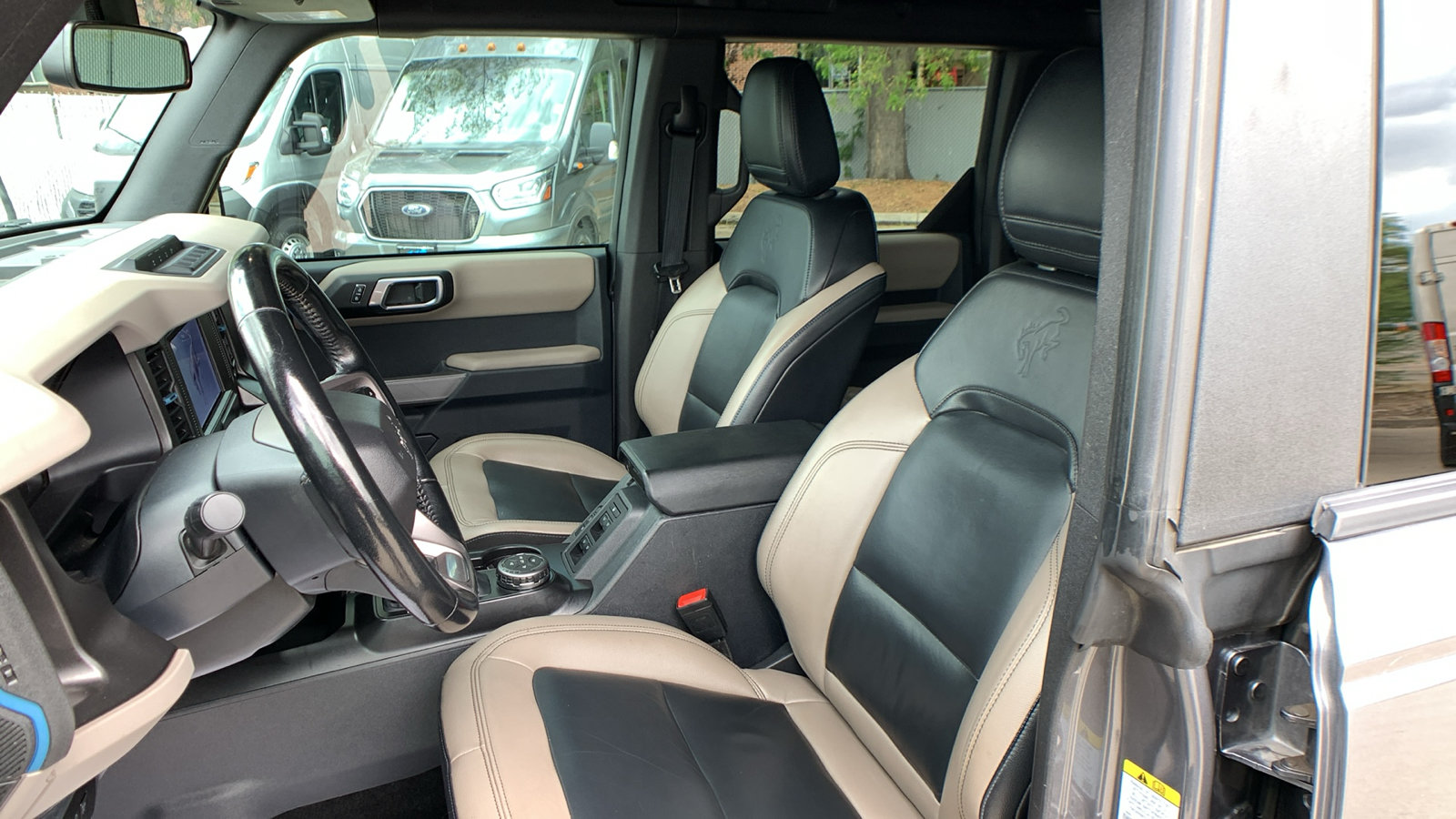 Used 2023 Ford Bronco Wildtrak AWD/4WD image 12