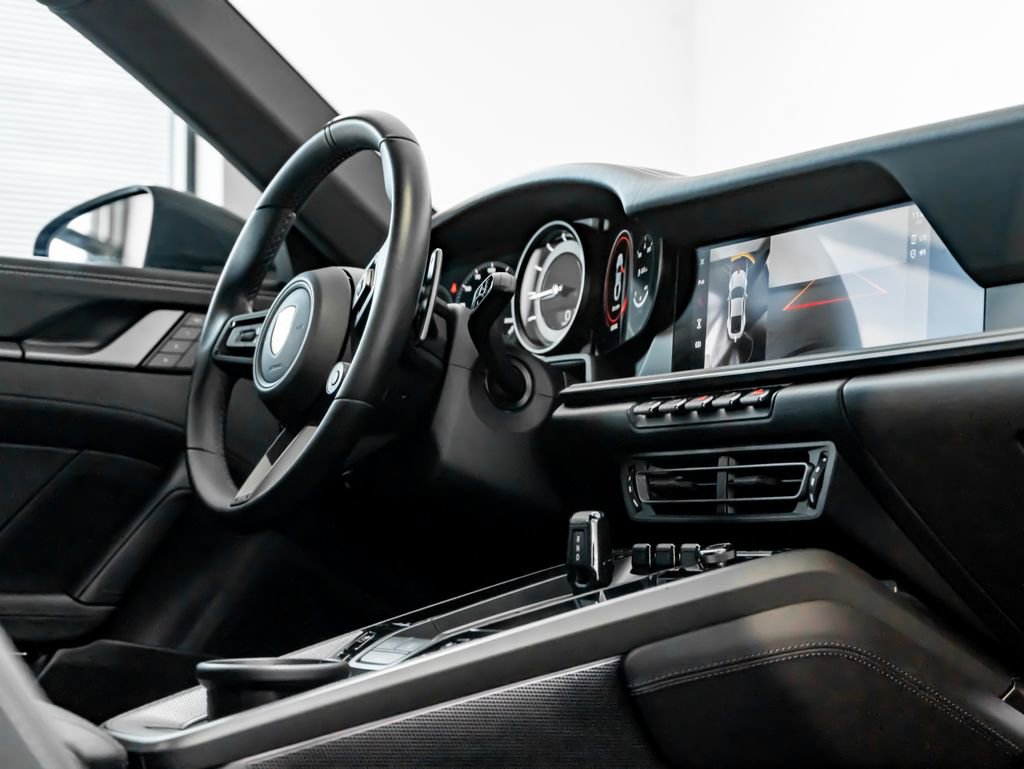 Certified 2024 Porsche 911 Carrera 4S AWD/4WD image 32