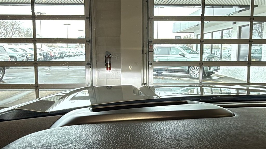 Used 2024 GMC Yukon Denali w/ Denali Reserve Package image 38