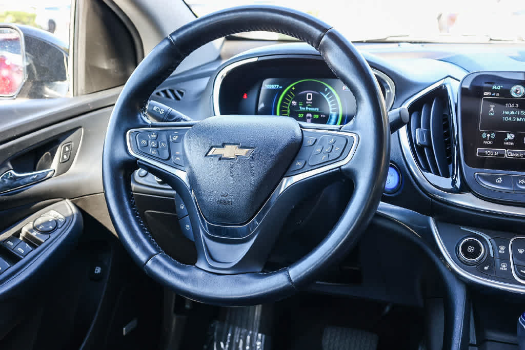 Used 2018 Chevrolet Volt Premier w/ Driver Confidence Package FWD image 16