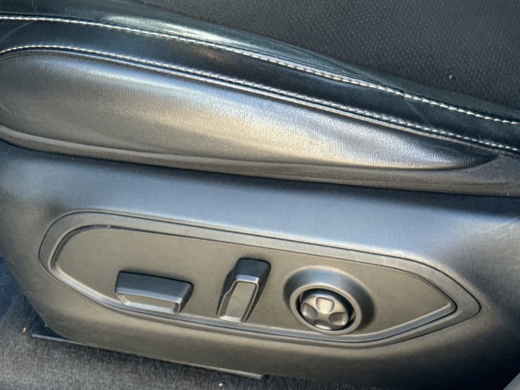 Used 2021 Jeep Grand Cherokee L Laredo image 24