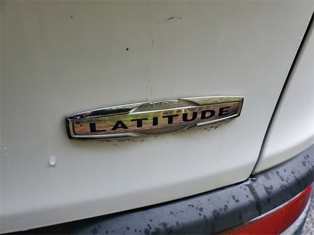 Used 2015 Jeep Cherokee Latitude w/ Cold Weather Group image 8