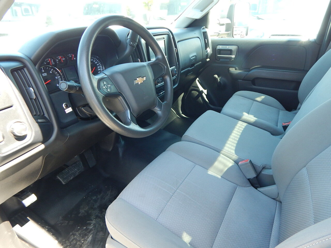 Used 2015 Chevrolet Silverado 3500 W/T RWD image 20