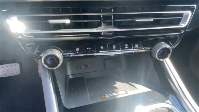 New 2026 Chevrolet Traverse LT w/ LPO, Floor Liner Package image 15