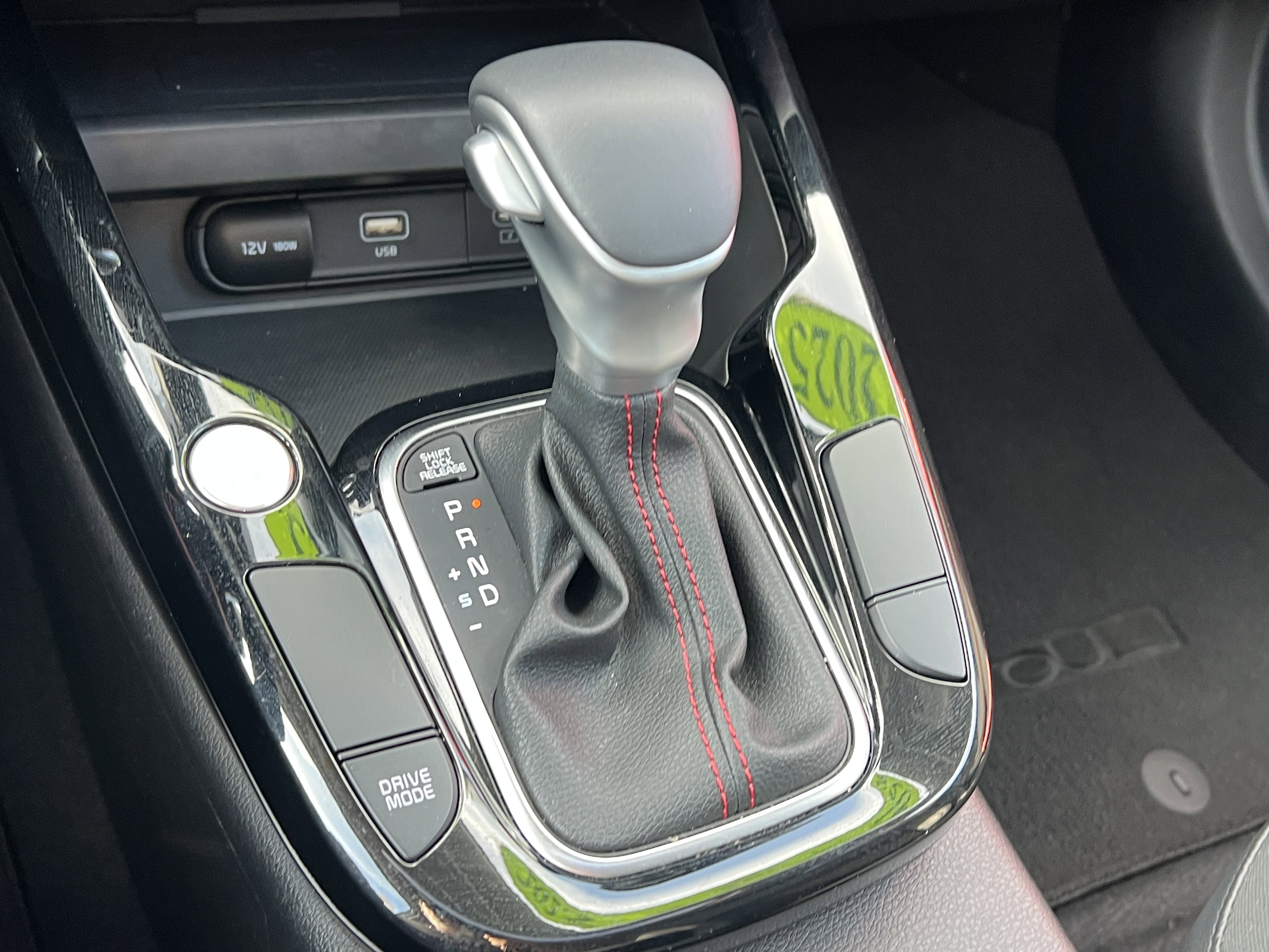 Certified 2025 Kia Soul GT-Line image 29