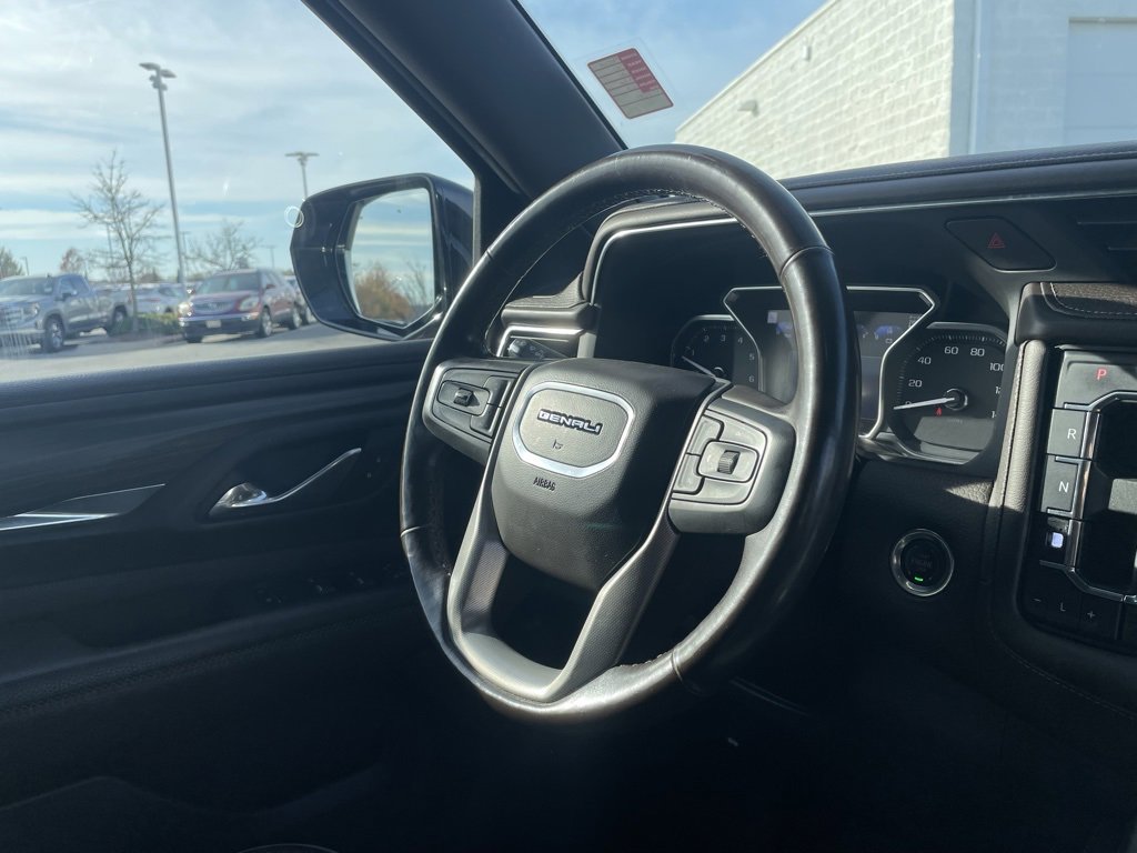 Used 2021 GMC Yukon Denali w/ Denali Ultimate Package image 30