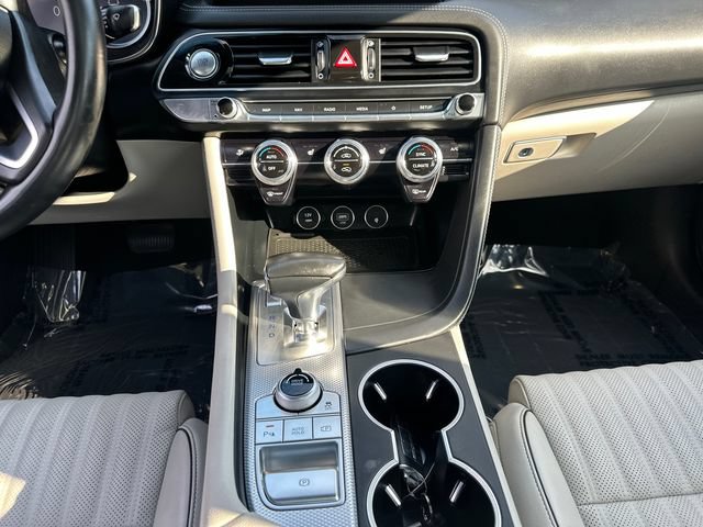 Used 2022 Genesis G70 2.0T w/ Prestige Package RWD image 22