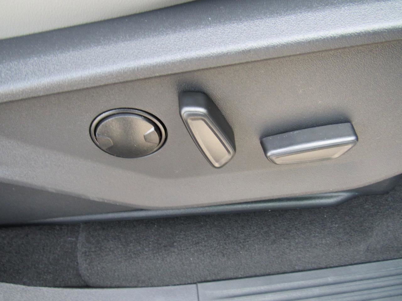 New 2026 Ford Expedition Active image 33