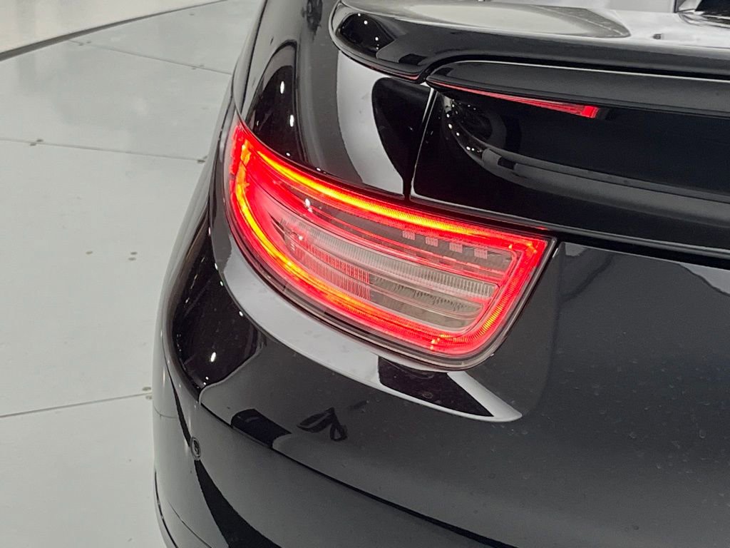 Used 2015 Porsche 911 Turbo S image 41