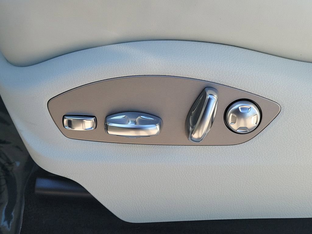 New 2026 Porsche Macan S image 29