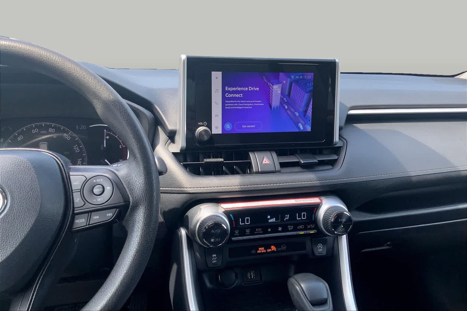 Used 2025 Toyota RAV4 XLE FWD image 12