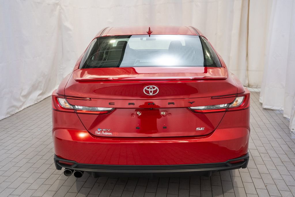 Certified 2025 Toyota Camry SE image 4