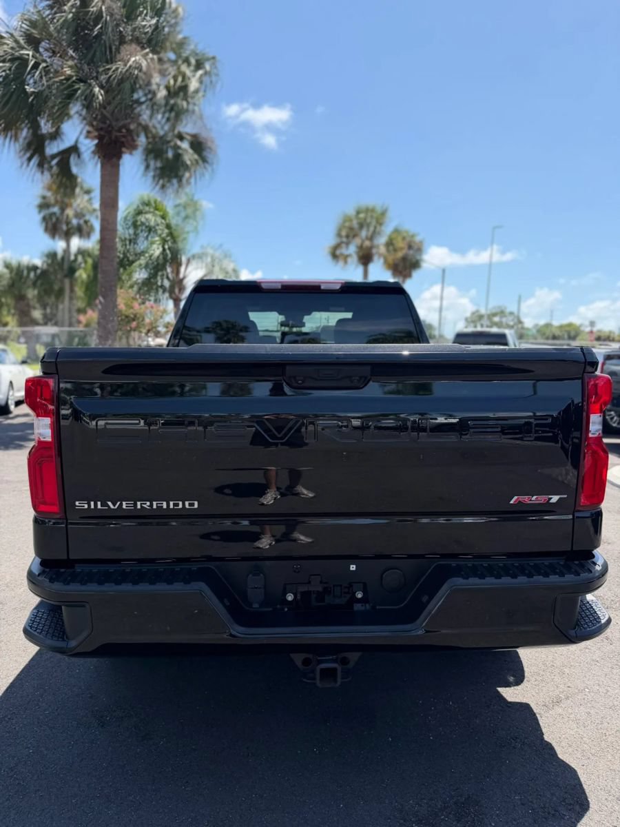 Used 2022 Chevrolet Silverado 1500 RST AWD/4WD image 6