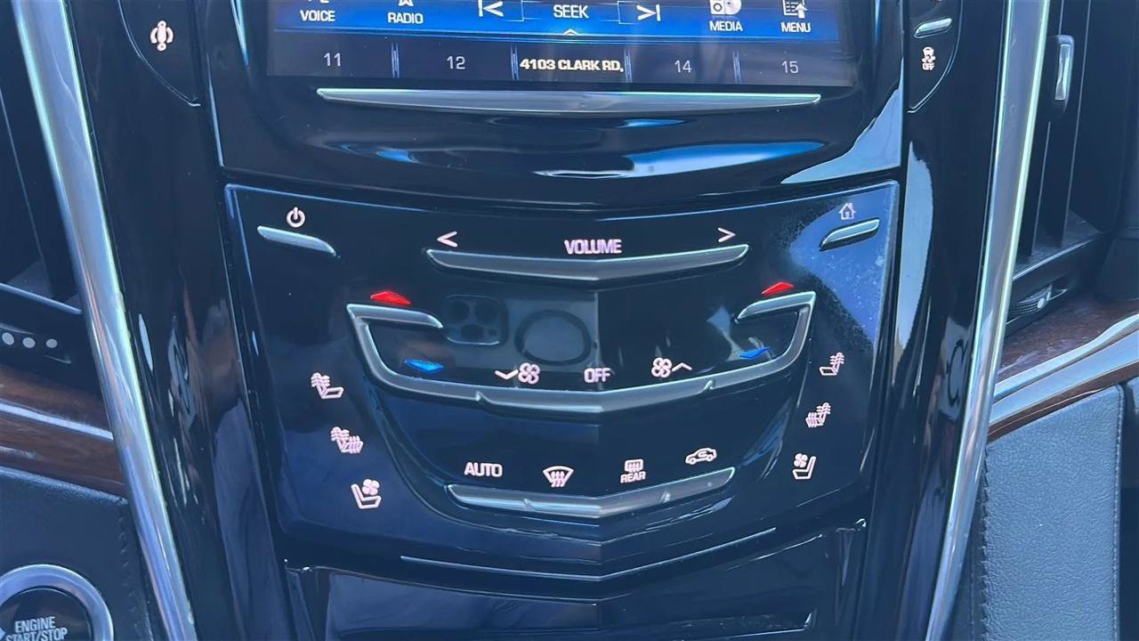 Used 2015 Cadillac Escalade Luxury AWD/4WD image 46