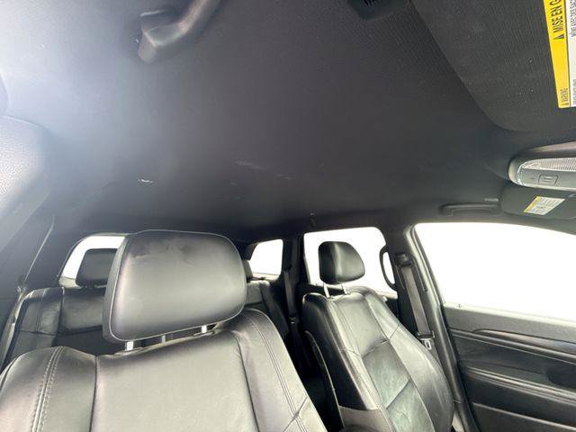 Used 2022 Jeep Grand Cherokee Laredo X RWD image 16