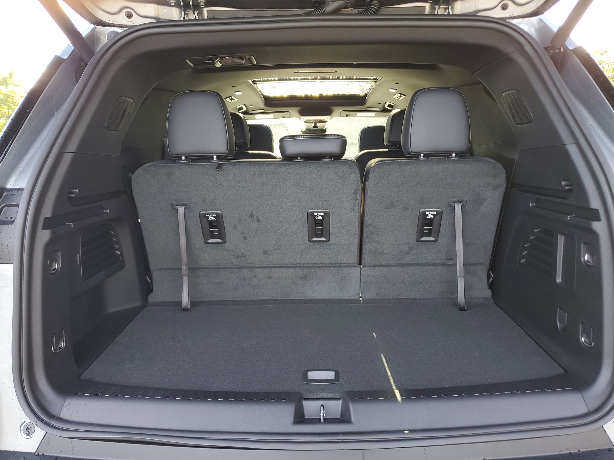 New 2027 Chevrolet Traverse LT AWD/4WD image 8