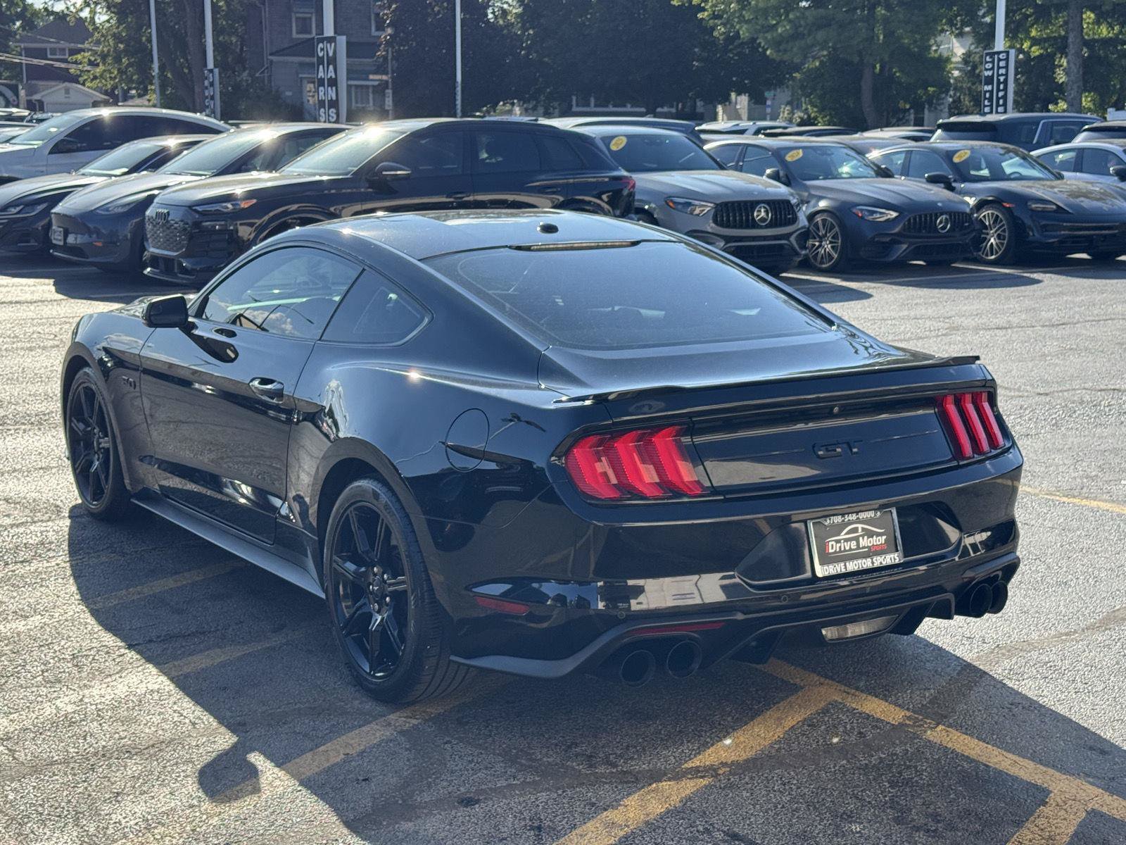 Used 2018 Ford Mustang GT Premium w/ Black Accent Package RWD image 10
