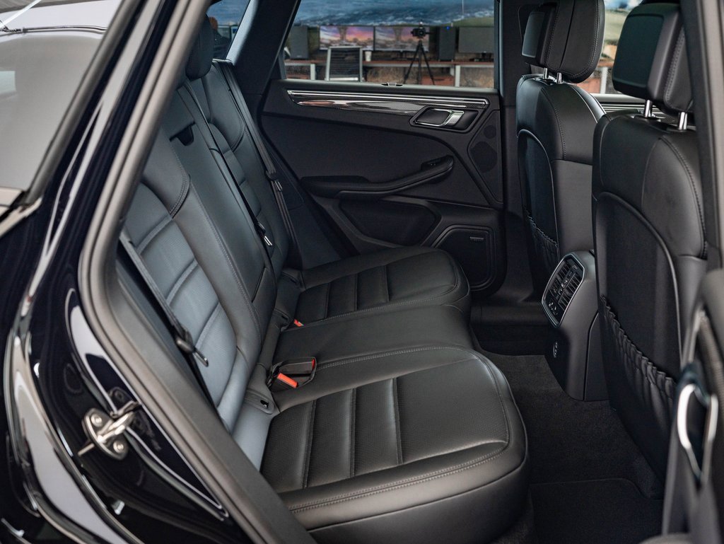 New 2026 Porsche Macan S image 45