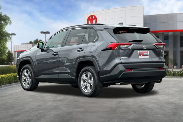 Used 2025 Toyota RAV4 XLE FWD image 7