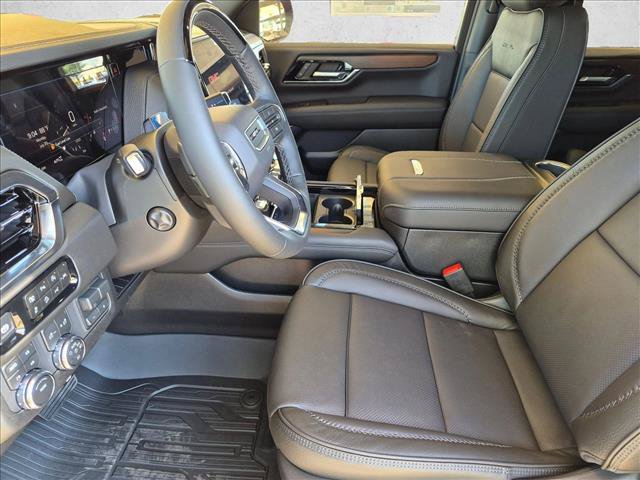 New 2026 GMC Yukon XL Denali w/ Advanced Technology Package AWD/4WD image 4