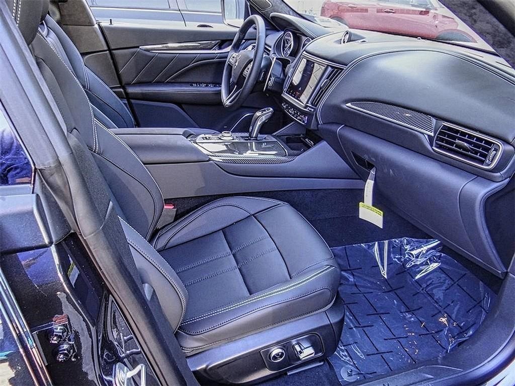 New 2023 Maserati Levante Modena image 16
