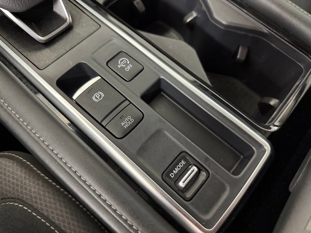 Used 2023 Nissan Pathfinder SV image 28