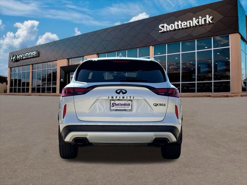 Used 2023 INFINITI QX50 Sport w/ Cargo Package image 7