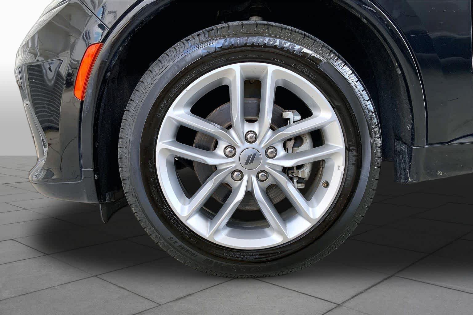 Used 2024 Dodge Durango GT AWD/4WD image 11
