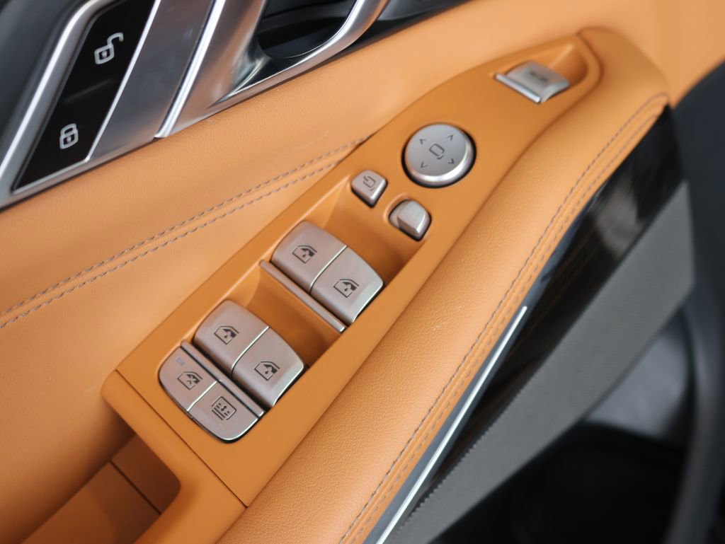 Used 2023 BMW X7 xDrive40i w/ M Sport Package AWD/4WD image 14