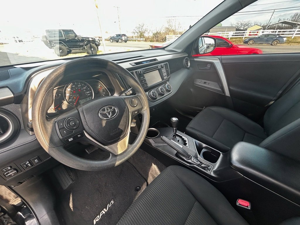 Used 2015 Toyota RAV4 LE image 11