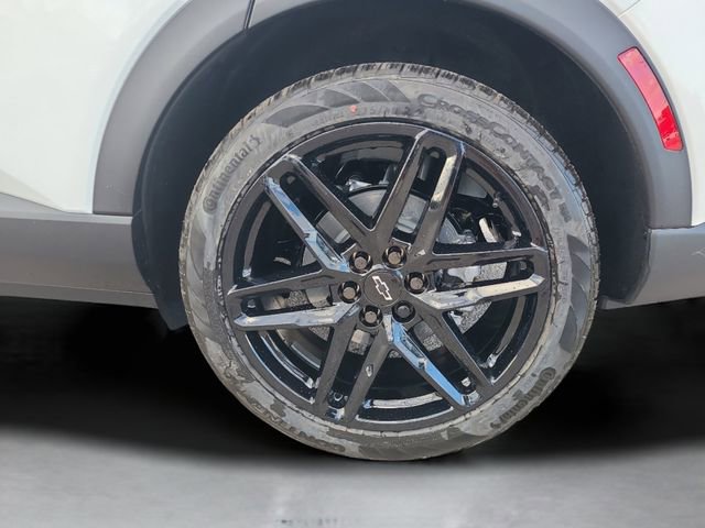 New 2026 Chevrolet Equinox EV LT w/ LPO, Blackout Package image 12