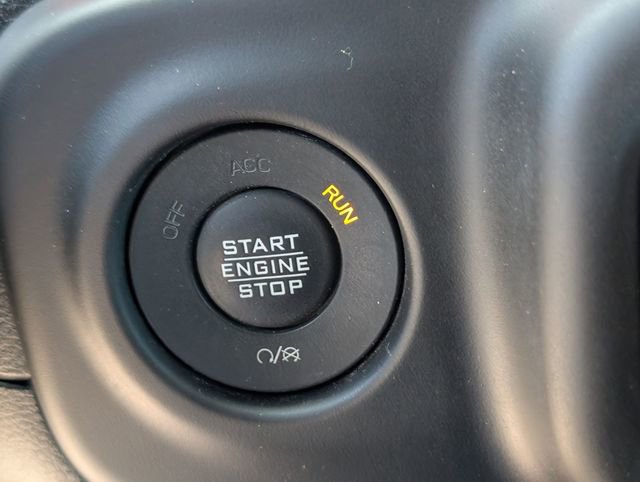 Used 2021 Jeep Wrangler Unlimited Rubicon AWD/4WD image 23