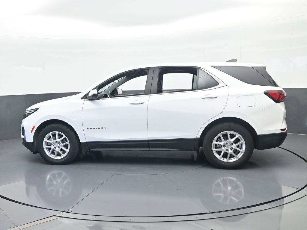 Used 2023 Chevrolet Equinox LT image 3