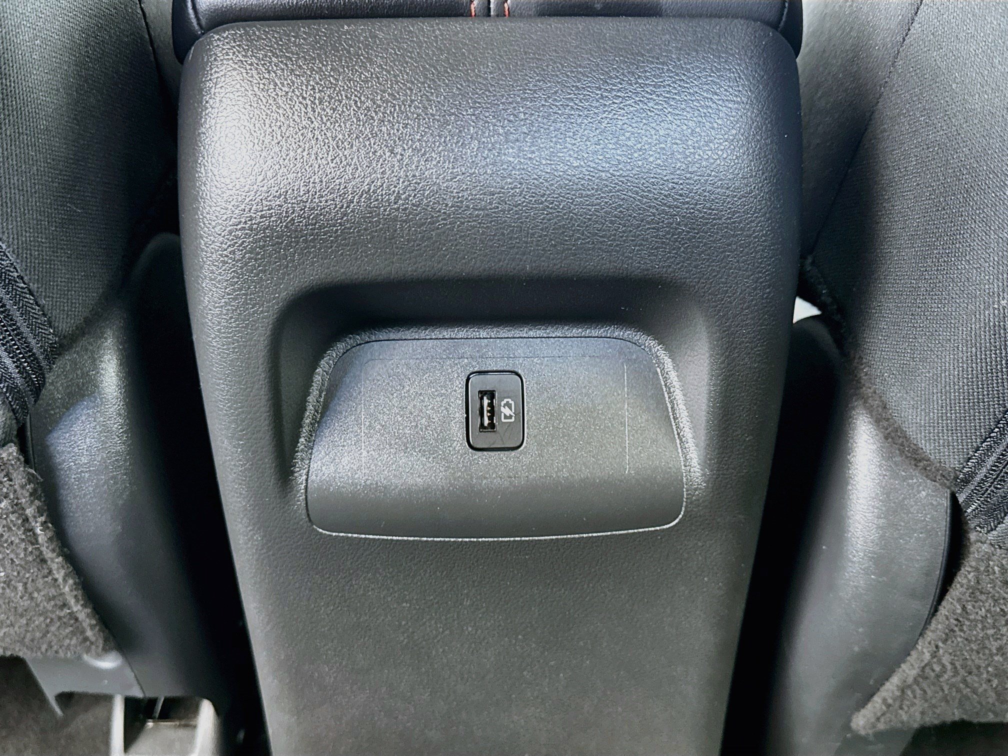 Used 2025 Nissan Sentra SR FWD image 16