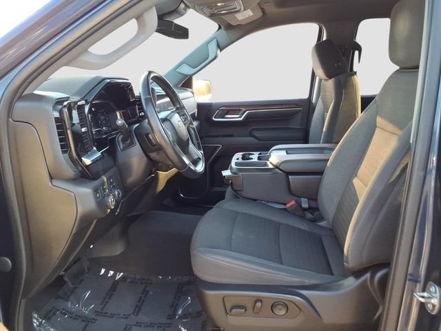 Used 2022 Chevrolet Silverado 1500 LT AWD/4WD image 11